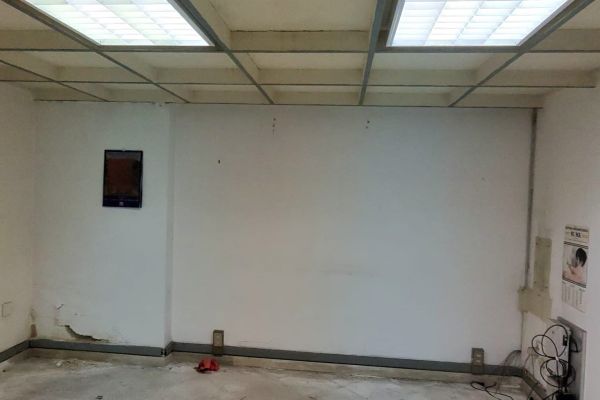 Trani - Deposito Zona Centro Sud - € 240.000 - foto 3