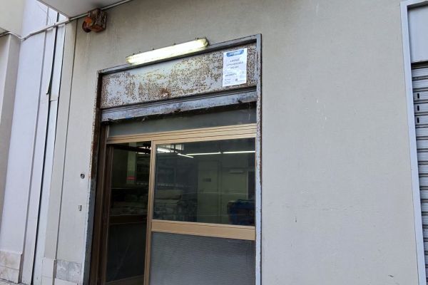 Trani - Deposito Zona Centro Sud - € 240.000 - foto 2