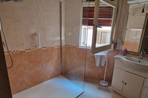 Bagno dell’appartamento in Via Mosè da Trani