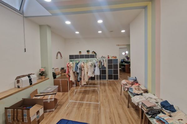 Bari - Negozio Viale Papa Giovanni XXIII - € 200.000 - foto 2